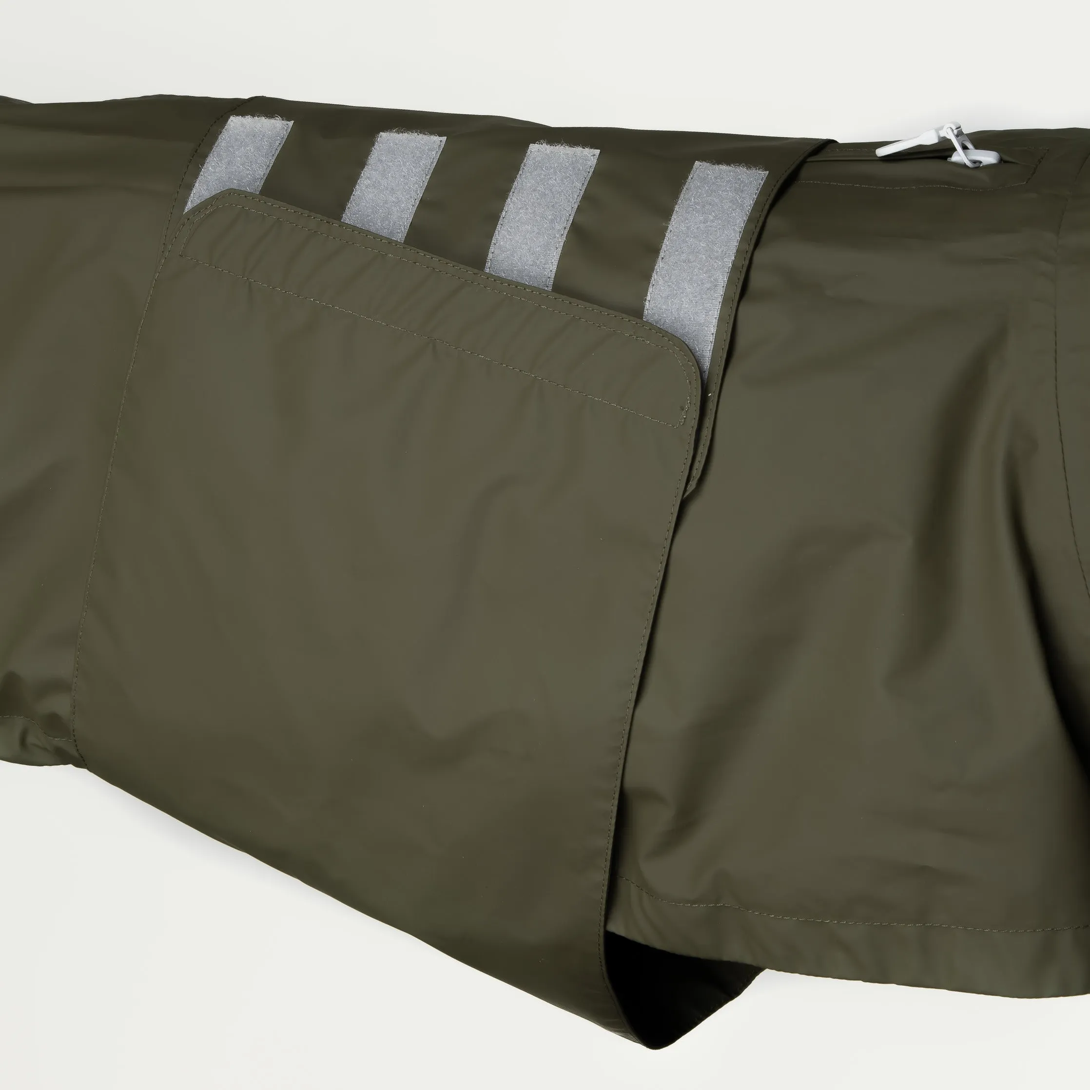 Cloud7 Hamburg Dog Rain Coat in Moss Green