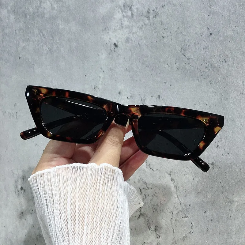 Trendy Retro Cat Eye Mirror Sunglasses